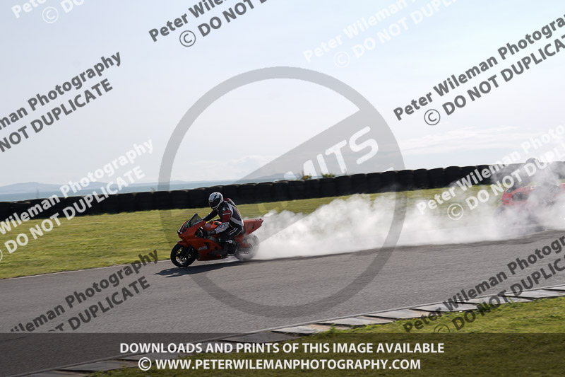 anglesey no limits trackday;anglesey photographs;anglesey trackday photographs;enduro digital images;event digital images;eventdigitalimages;no limits trackdays;peter wileman photography;racing digital images;trac mon;trackday digital images;trackday photos;ty croes